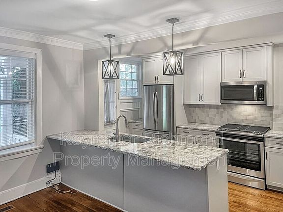 4th image of 3014 W Leigh St