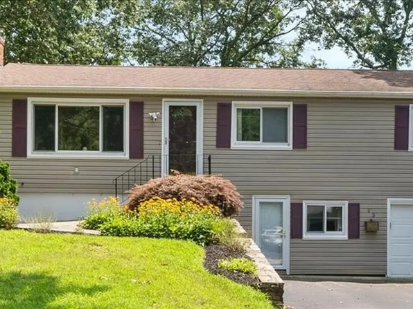 43 Evergreen Rd, North Kingstown, RI 02852