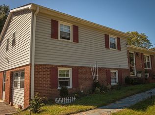 4666 Royal Gate Rd, Winston Salem, NC 27101