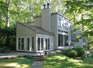 57 Saunders Hollow Rd, Old Lyme, CT 06371