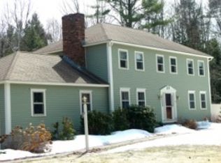 81 Quincy Dr, Bedford, NH 03110