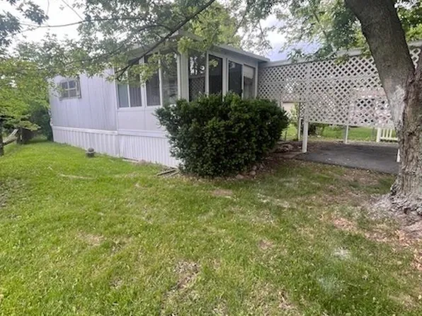 1804 Coree Dr, Fort Wayne, IN 46818