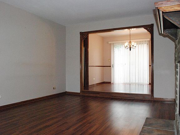 5th image of 640 Dordan Ct