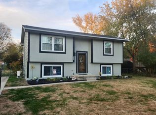 2123 Norwood Dr, Norwalk, IA 50211