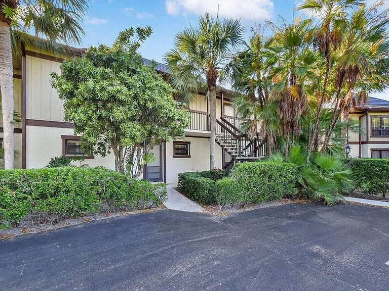 13334 Polo Club Rd #230 — Photo 2
