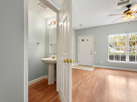 5th image of 12311 Kensington Lakes Dr Unit 505
