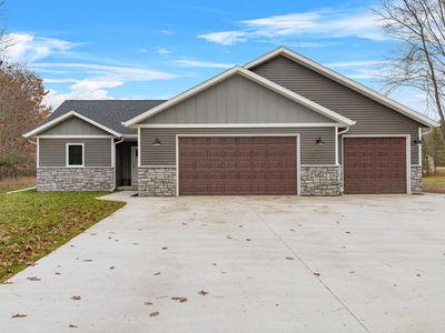 W6475 Woodhaven Circle, Wautoma, WI, 54982