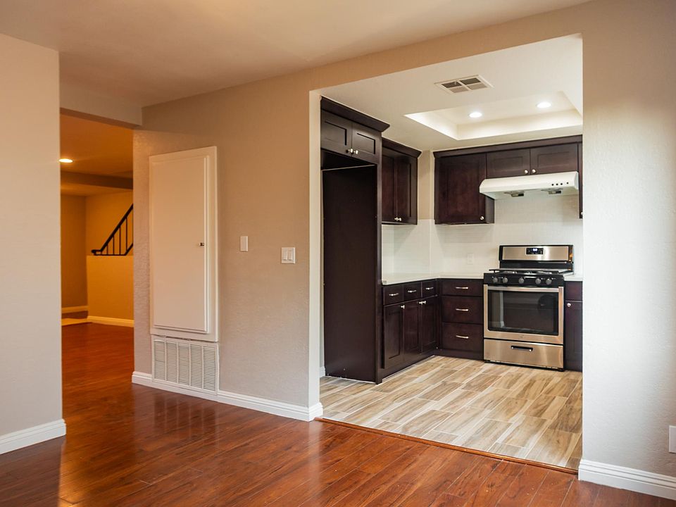 1st image of 1521 S Del Mar Ave APT L