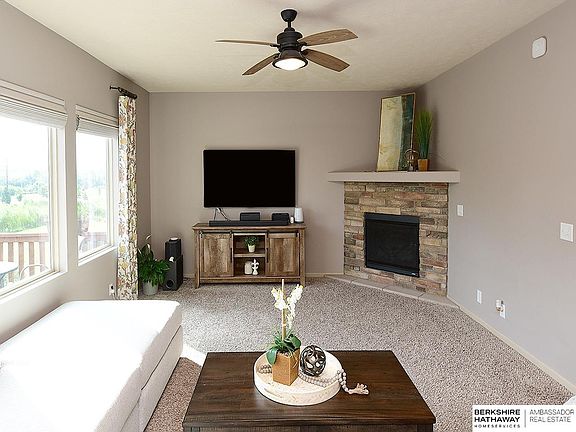 3rd image of 8215 S 190th Ave