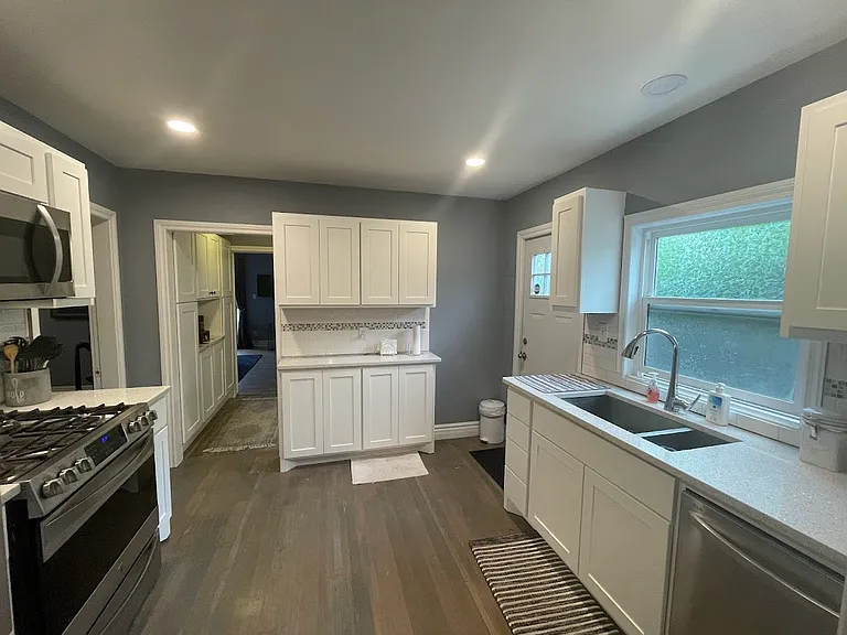 317 W Monument St — Photo 13