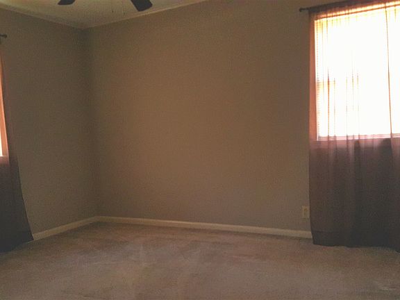 5th image of 2313 Shady Ln