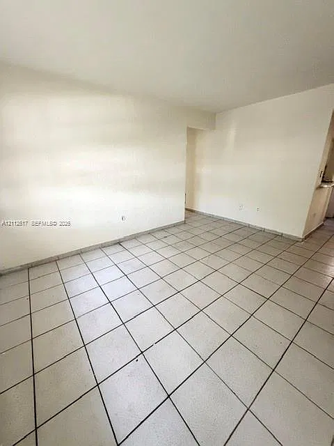 C Gab Douglas Sec — Photo 1