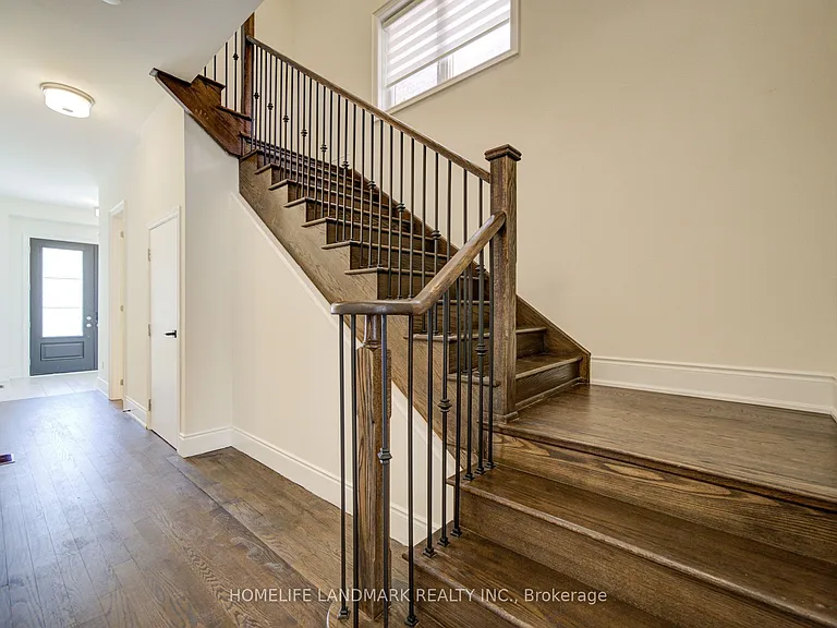 35 Red Giant St #MAIN 2ND FLOOR — Photo 8