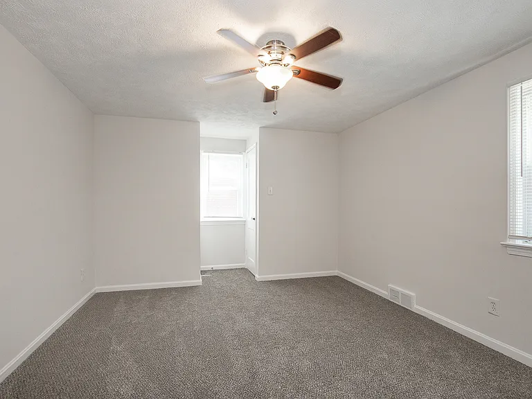 21350 Priday Ave — Photo 15