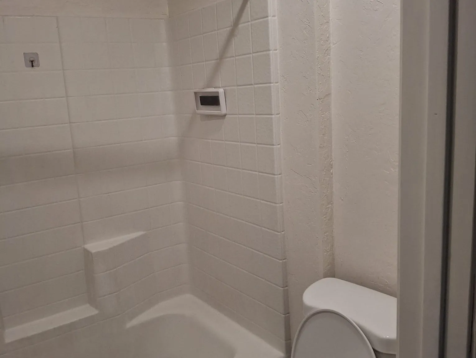 3 bed, $1,700 — Photo 2