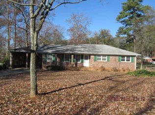 1309 Greenview Dr, Griffin, GA 30224