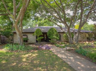 7108 Falling Springs Rd, Fort Worth, TX 76116