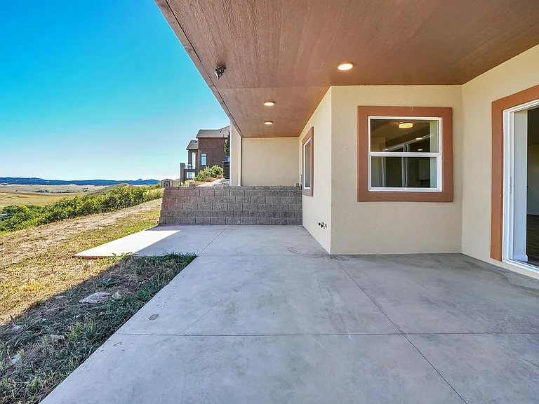 5580 Country Club Dr — Photo 28