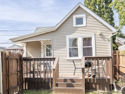 1615 South 57th STREET, Milwaukee, WI, 53214