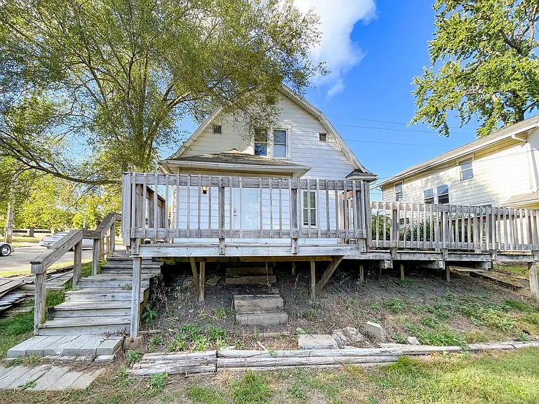 2125 W Jackson St — Photo 31