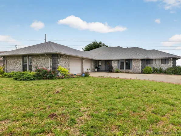 18820 Ridge Rd, Catoosa, OK 74015