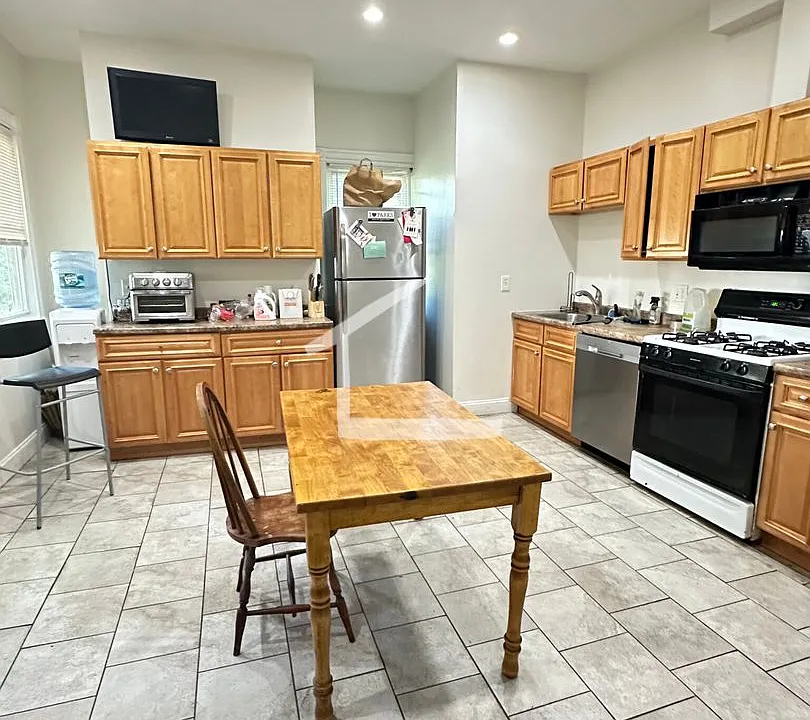 47 Orkney Rd #27