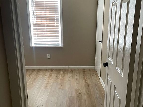 5th image of 419 E San Pedro St