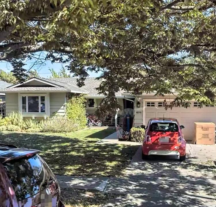 1st image of 6575 Hanover Dr