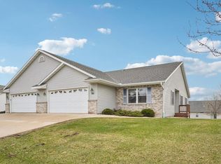 780 Chief Kewaskum Pl, Kewaskum, WI 53040