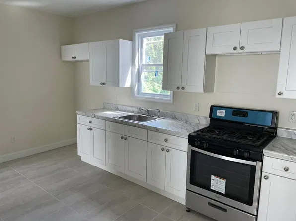 63 Halstead St #1L, Newark, NJ 07106