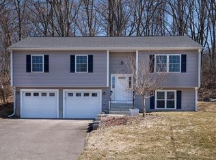 120-120 Indian Hill Rd #B, Worcester, MA 01606