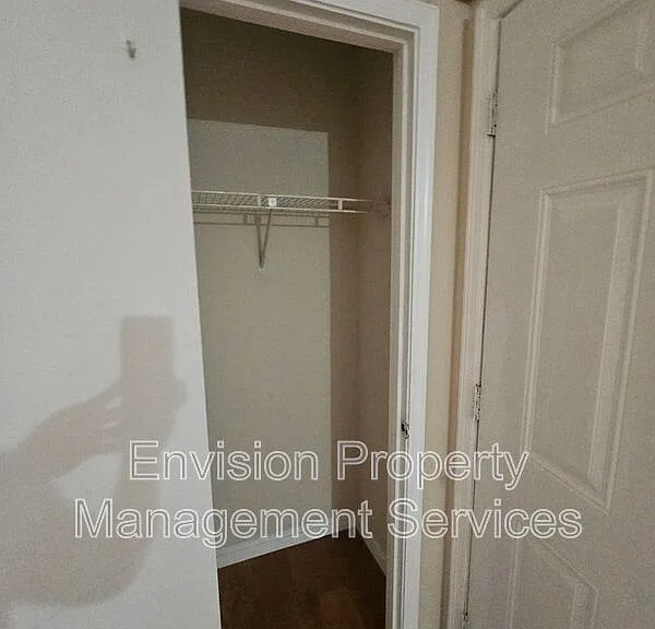 74 Clay St #76 — Photo 8