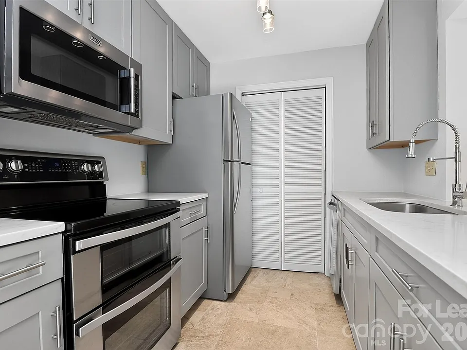 11029 Harrowfield Rd