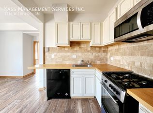 1316 W 18th St #3M, Chicago, IL 60608