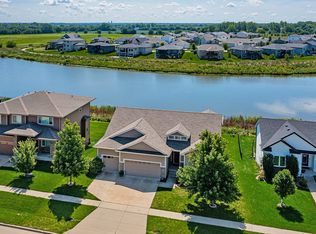 9518 Rushbrook Dr, Johnston, IA 50131
