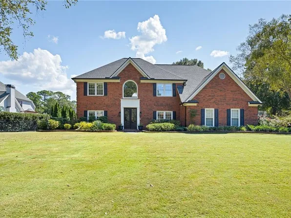 6335 Stallion Dr, Cumming, GA 30040