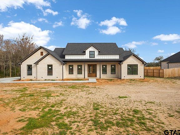 3rd image of 19395 Ridge Point Cir