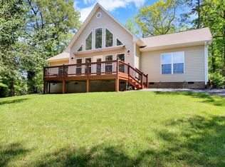 328 S Lakeview Dr, Duncan, SC 29334