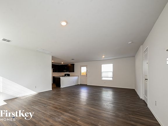 2nd image of 5815 Grindstone Dr