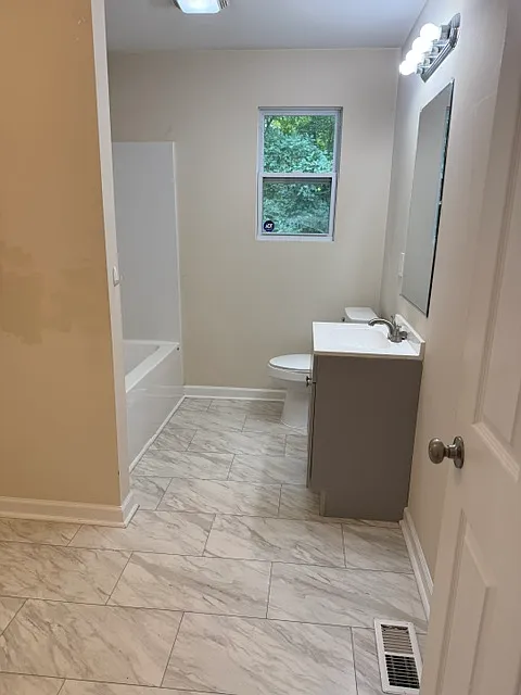 206 Flynt Street - 212 — Photo 3