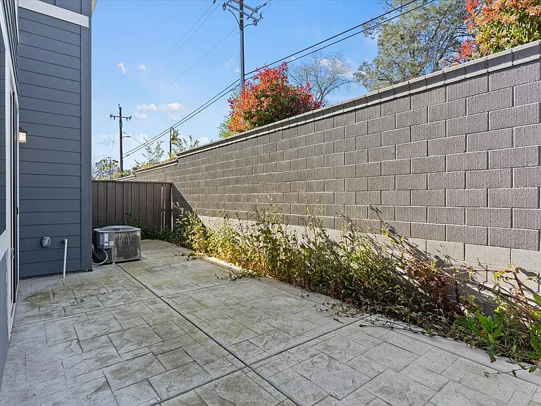 6921 Peak Way — Photo 55
