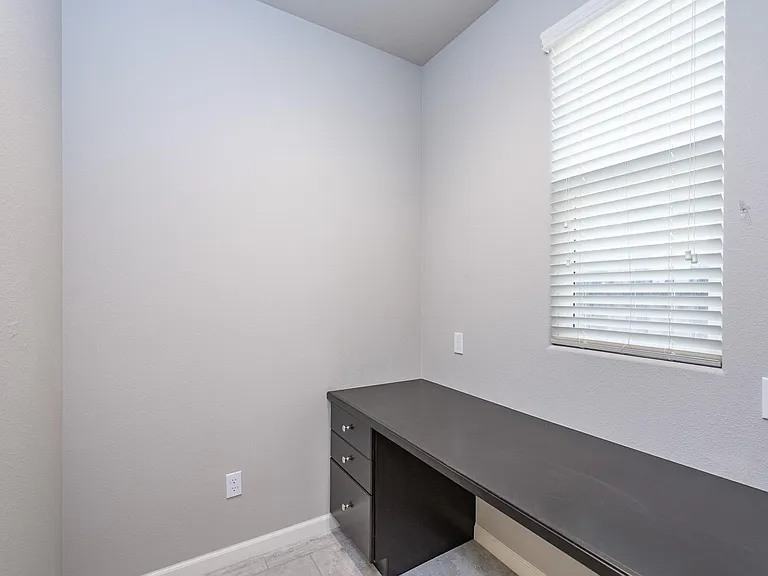 3555 Encino Ave — Photo 17