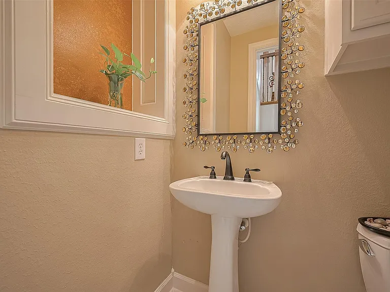11826 Legend Manor Dr — Photo 23