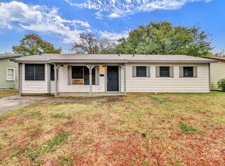 916 Milam Dr, Euless, TX 76039