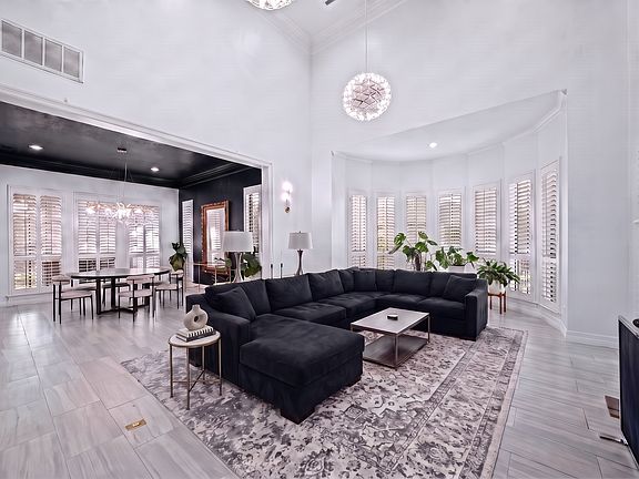 3rd image of 100 Krohn Ct