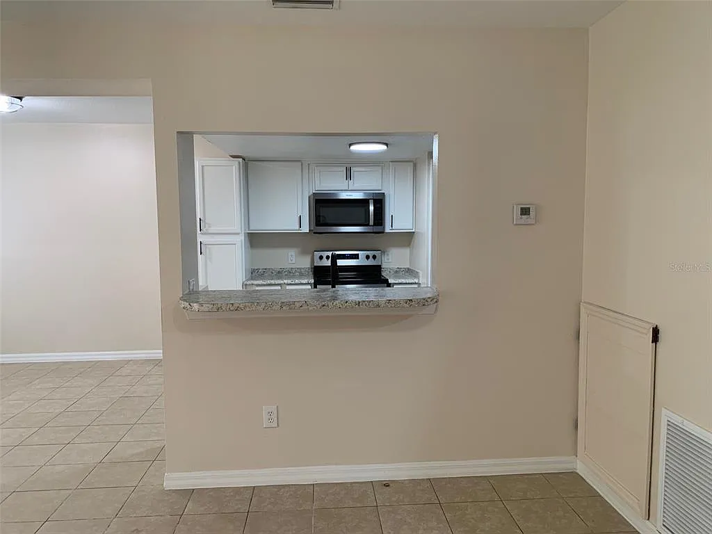3 bed, 2.0 bath, 1400 sqft, $1,650 — Photo 4