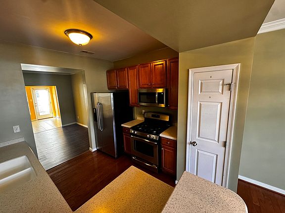 5th image of 4638 Willow Leaf Pl #2
