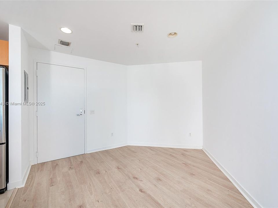 1st image of 300 Biscayne Blvd #1905