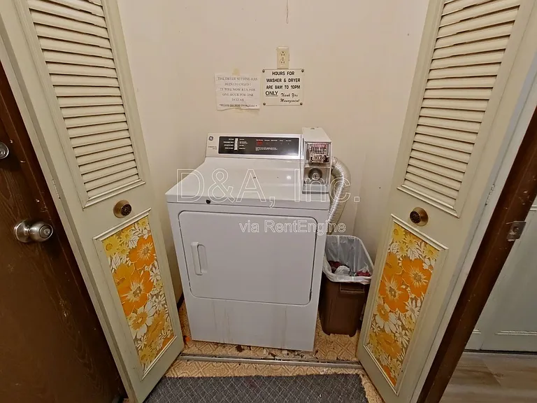 697 Jefferson St SE #10 — Photo 8