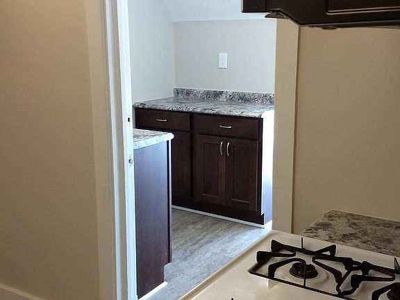 3910 Deey #3 kitchen 2_11222018